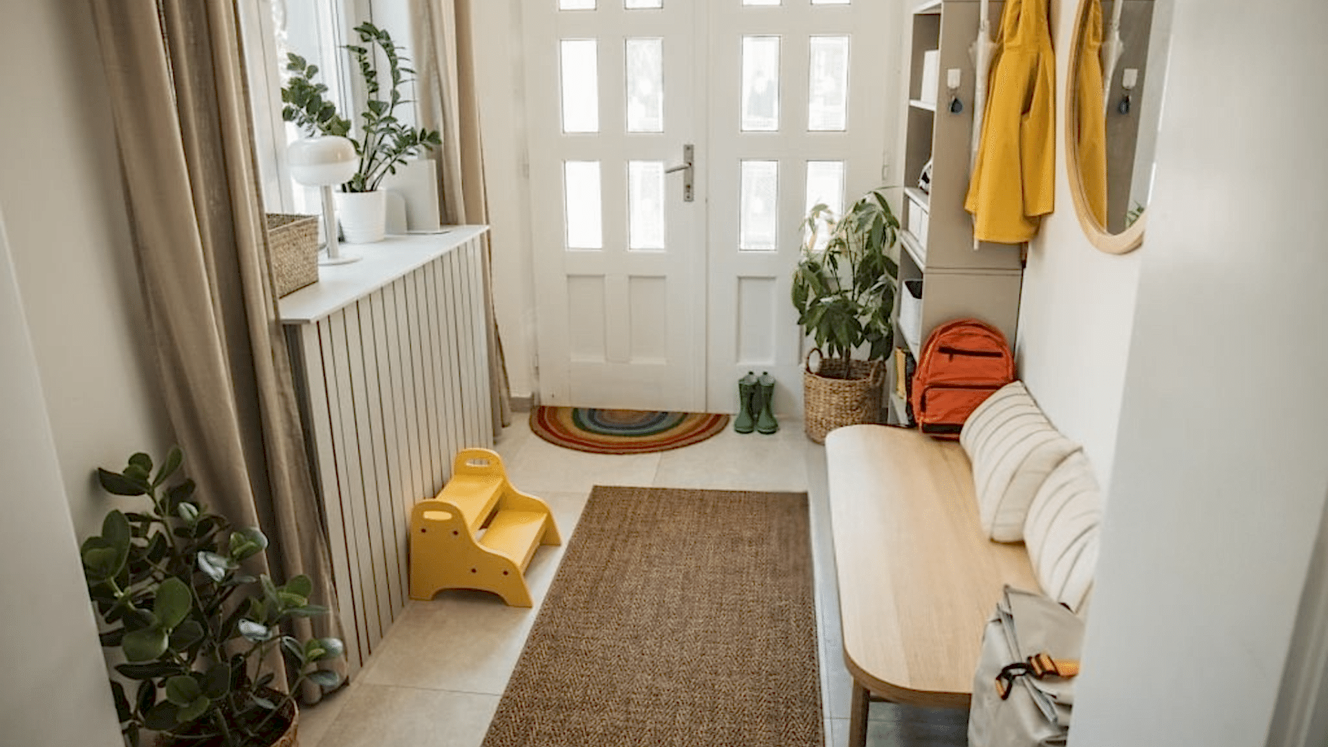 Entryway Seating and Storage Ideas